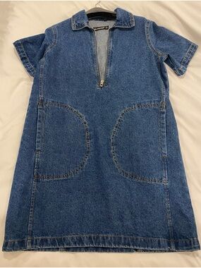 Denim Half-Zip Short Sleeve Dress w/ pockets. Size XS.